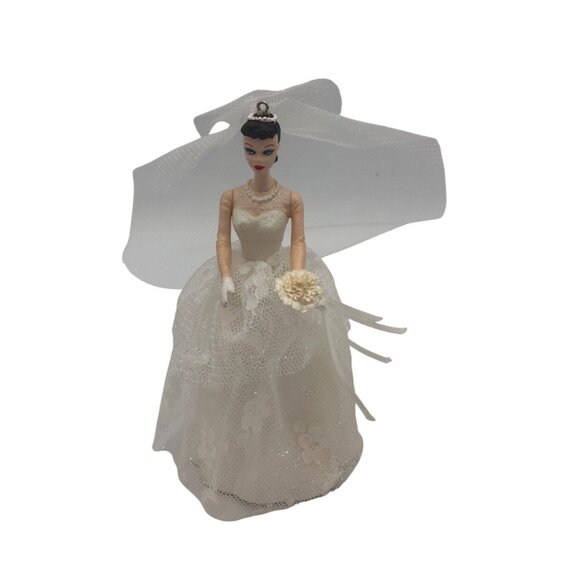 Hallmark Ornament Barbie ONLY Wedding Day 1959-1962 Brunette Christmas 1997 Ed V - Picture 1 of 3